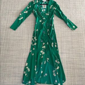 NEW Intermix green silk Aria printed dress.